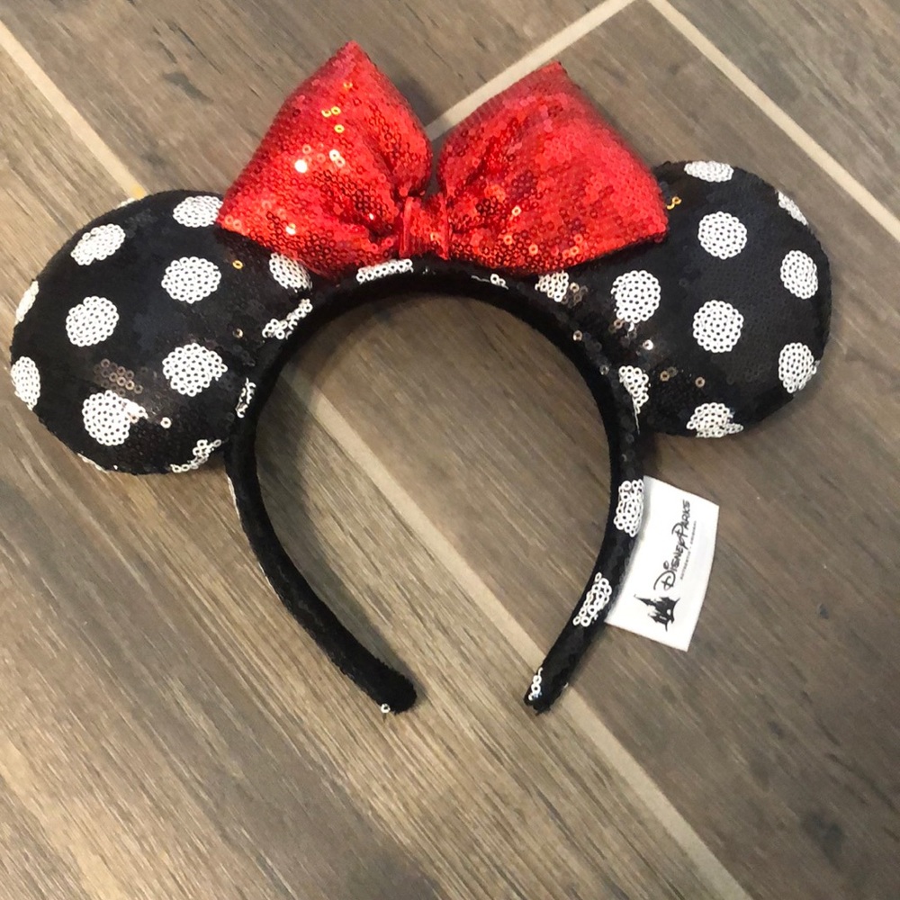 Disney Parks polka dot sequin Minnie Mouse ears!